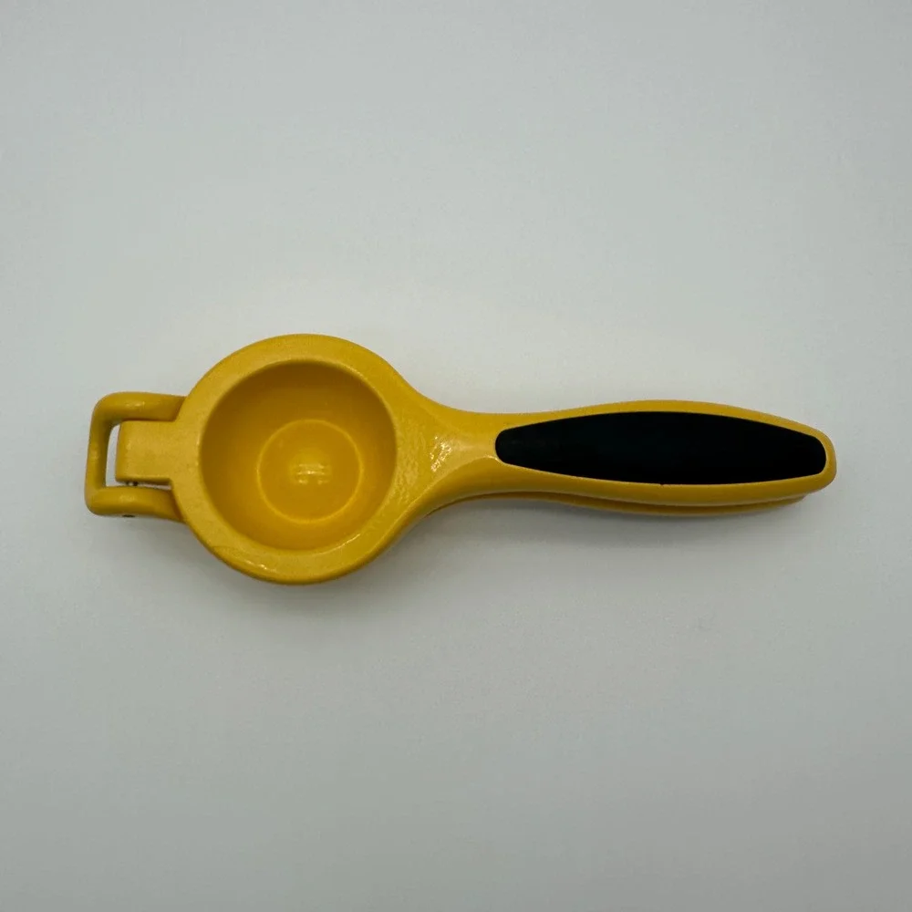 OXO Good Grips Citrus Squeezer Yellow Aluminum Hand Held Lemon Lime Juicer 9in